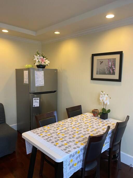 Spacious Modern New Suite Vancouver Esterno foto