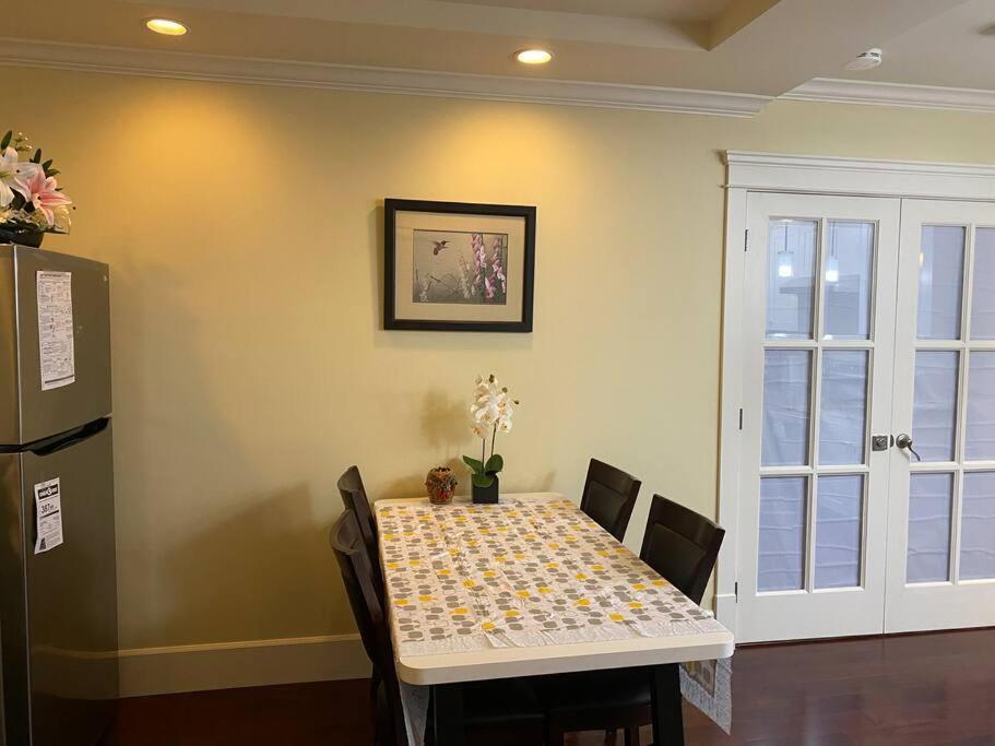 Spacious Modern New Suite Vancouver Esterno foto